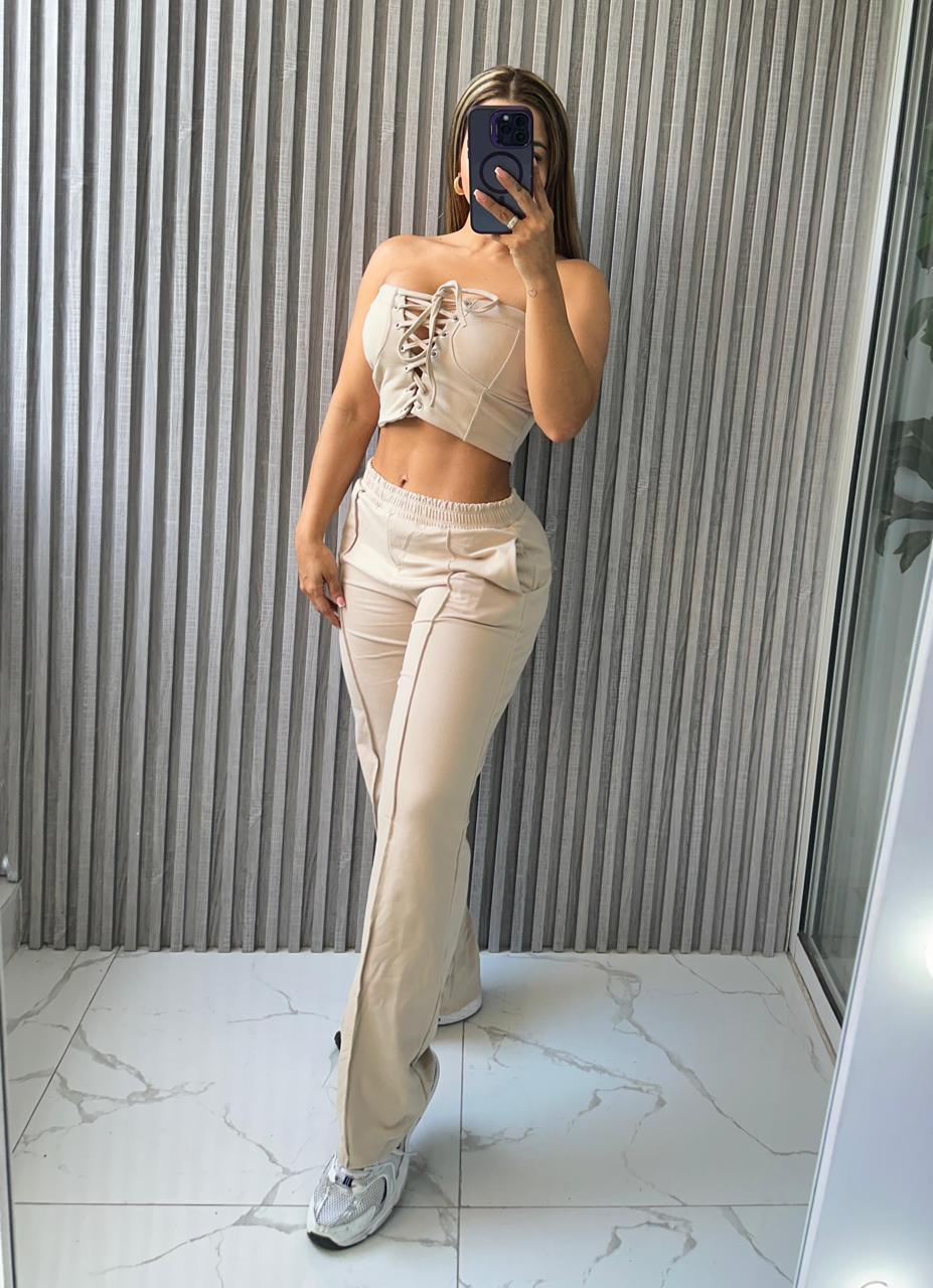 Conjunto Blusa Corset: Tu Aliado para un Look Sofisticado y Audaz 💎✨ - LA MISS ELEGANCE - Moda - Casual, conjunto, Conjunto Blusa Corsett, Conjunto Dama, Conjunto de pantalon y cropped, Conjunto Pantalón, Cropped, Guapa