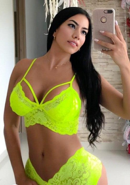 Lencería Femenina de Encaje Cachetero - LA MISS ELEGANCE - Lenceria - conjunto lenceria, encaje, Guapa, hot girl, lenceria de encaje, lencería, lingerie, panty y brasier, ropa de bajo, sexy, sujetador