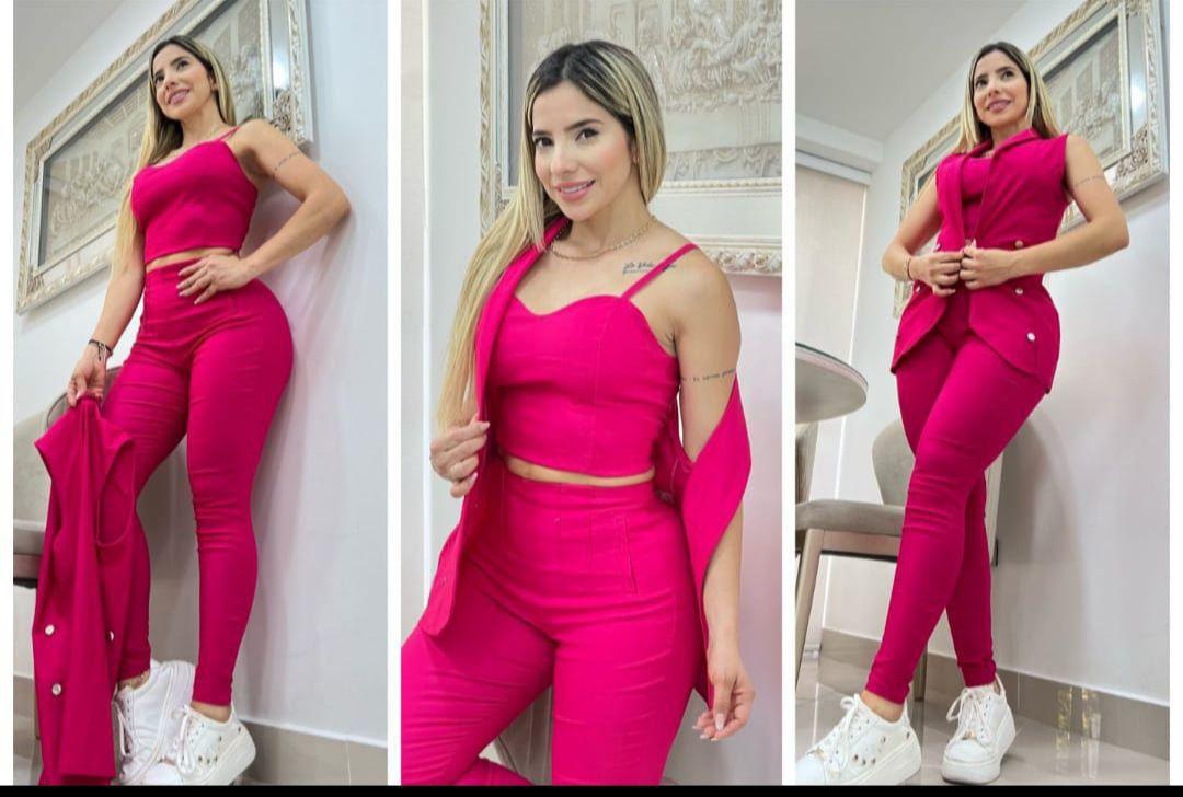 Conjunto Paris Chic 2025: Pantalón, Blusa y Chaleco – Estilo y Elegancia Atemporales 💎✨ - LA MISS ELEGANCE - Moda - chic, Con Chaleco, conjunto, Conjunto Dama, Conjunto Pantalón, Guapa, miss elegance 2025, new, novidad, Pantalon y chaleco