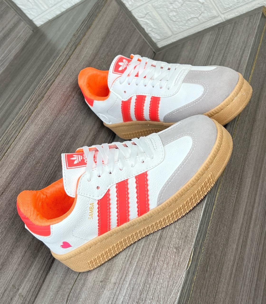 Tênis Adidas Sambae Dama Love – Elegância, Conforto e Altura Premium 🔥 - LA MISS ELEGANCE - Calzado - calzado, Tenis casuales femeninos, Tenis de moda, Tenis plataforma