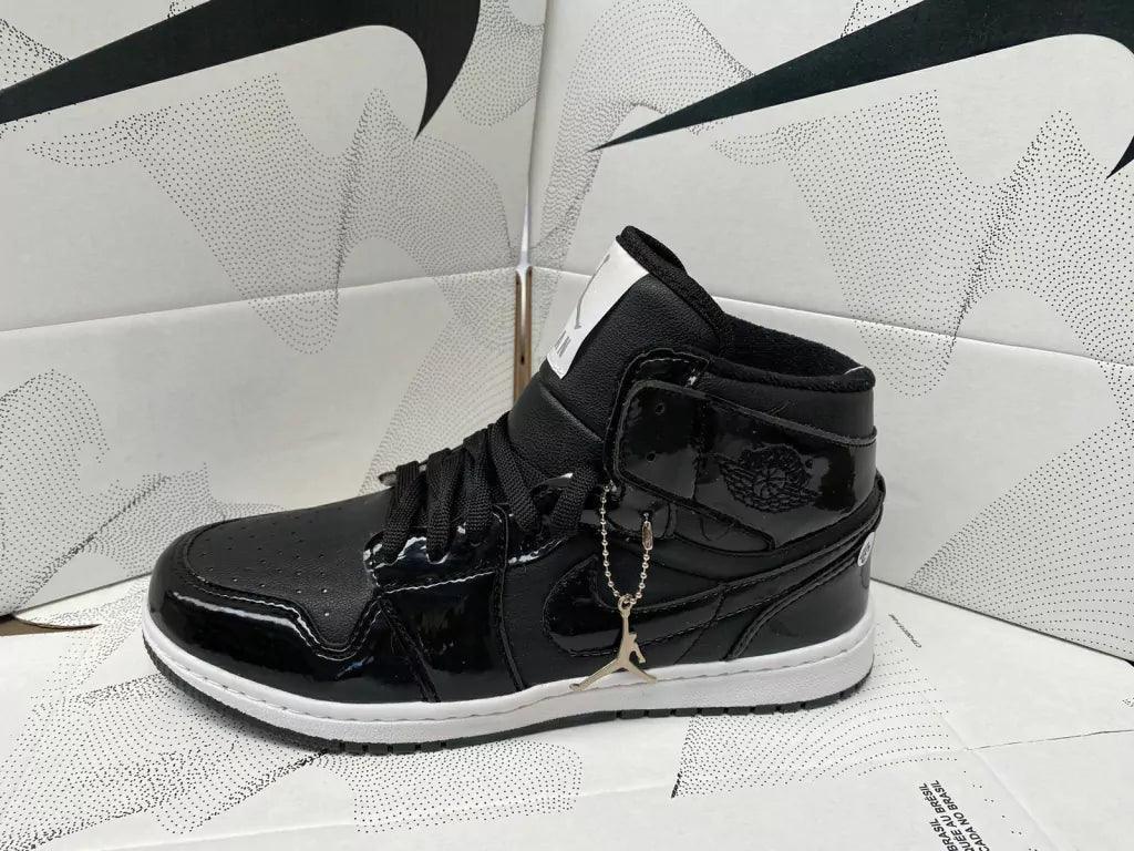 Jordan RETRO CRISTAL MID – ¡Estilo Atemporal con Calidad Premium! 🔥 - LA MISS ELEGANCE - Calzado - calzado, JORDAN, Tenis casuales femeninos, Tenis de moda