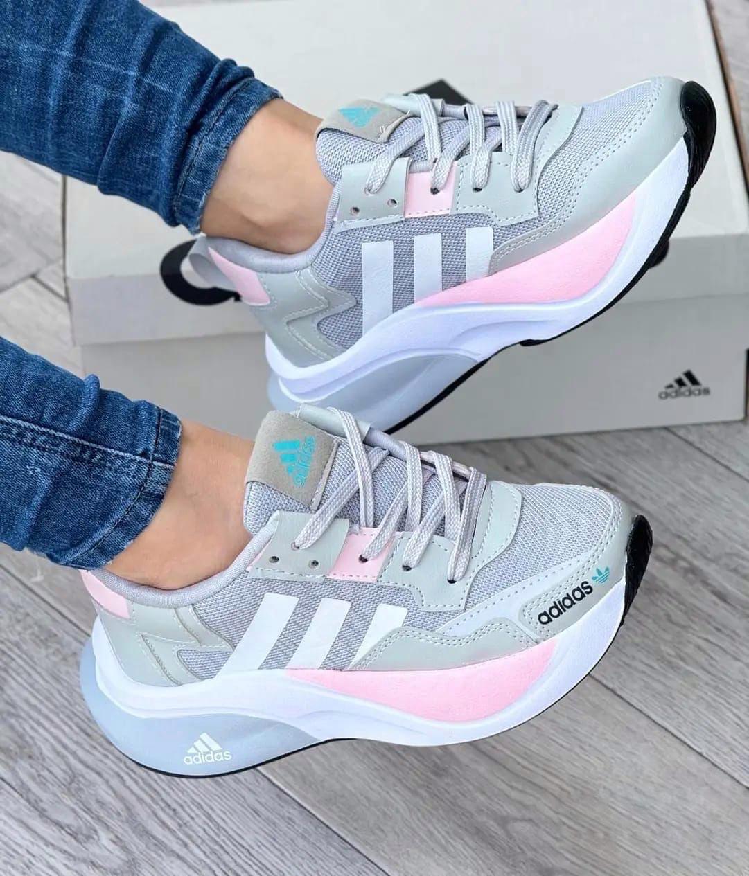 Tenis Adidas Cloud II Dama: Conforto Premium e Estilo Imbatível para Seus Passos 🌟 - LA MISS ELEGANCE - Moda - Adidas, calzado, novidad, Tenis Deportivo